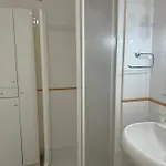 Dos Dormitorios, Con Vista Al Mar Y A Pocos Pasos De La Playa * Benidorm
