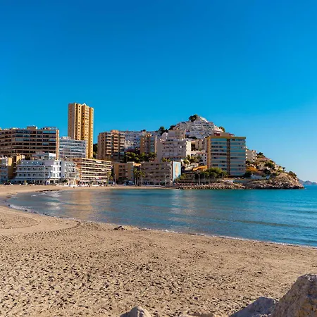 Dos Dormitorios, Con Vista Al Mar Y A Pocos Pasos De La Playa