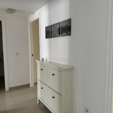 Dos Dormitorios, Con Vista Al Mar Y A Pocos Pasos De La Playa Apartment *